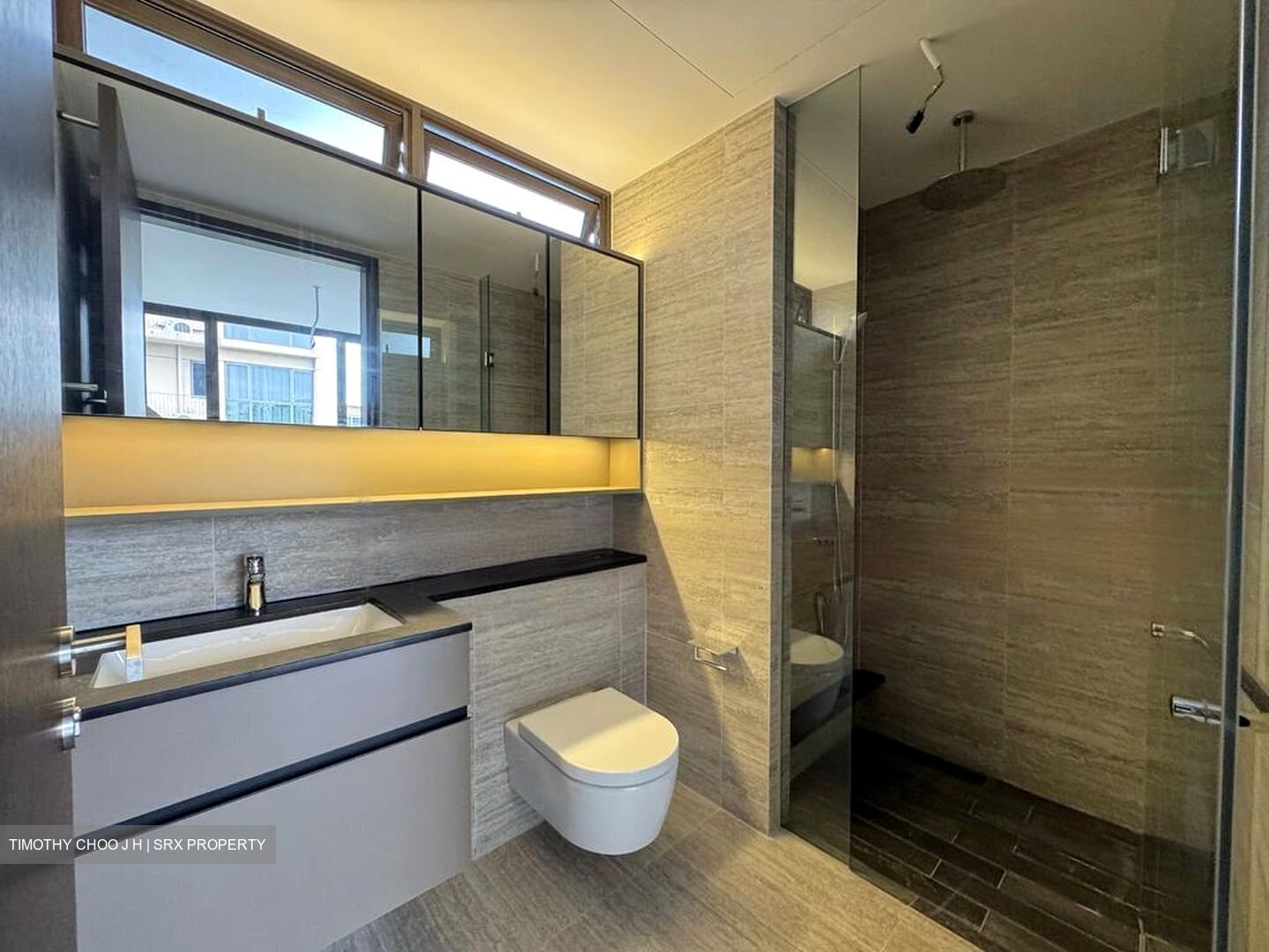 The Commodore (D27), Condominium #456342141